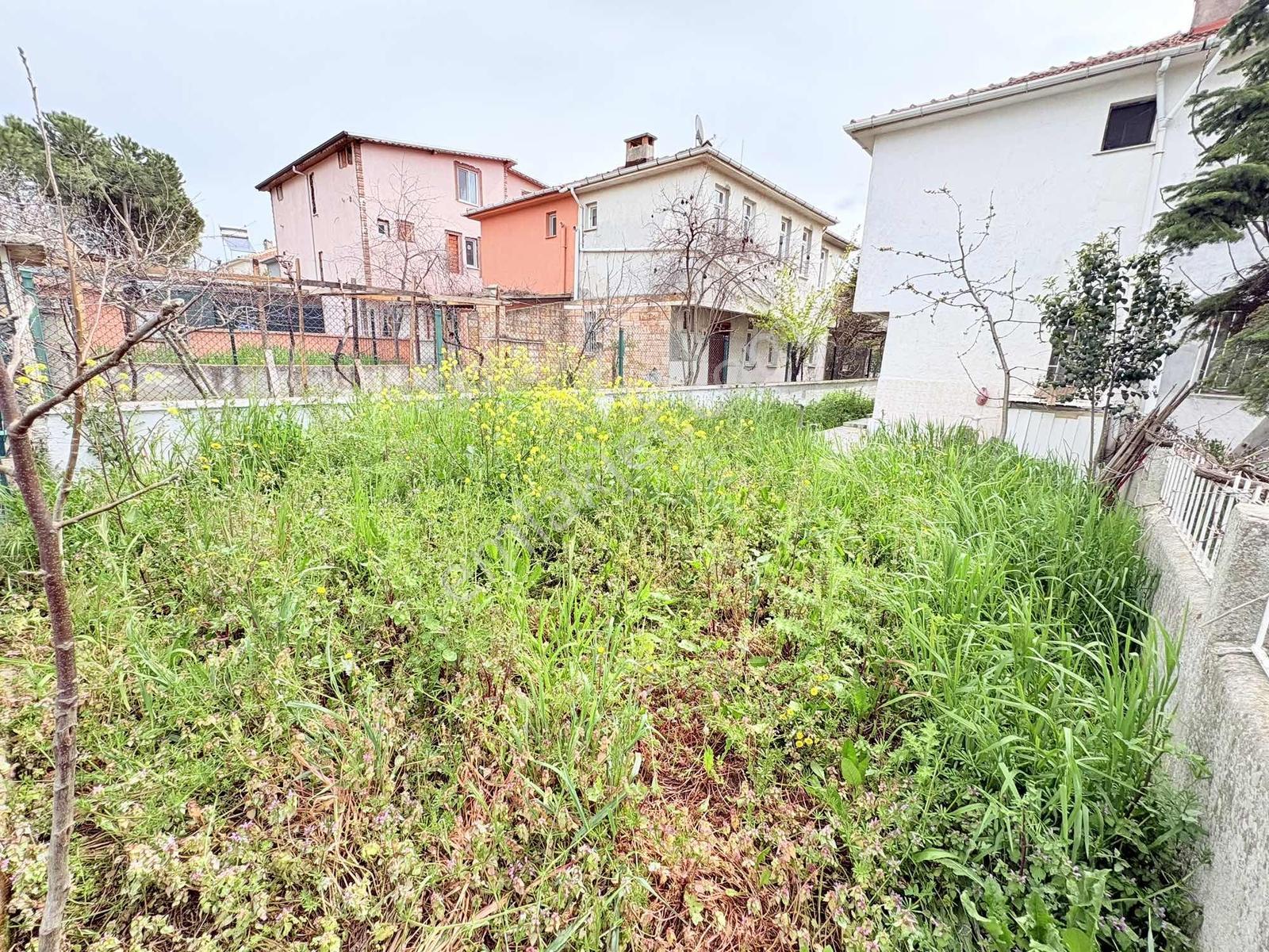 Yeniçiftlik Merkezde İskanlı Geniş Bahçeli 3+1 Satılık Villa - Görsel 3