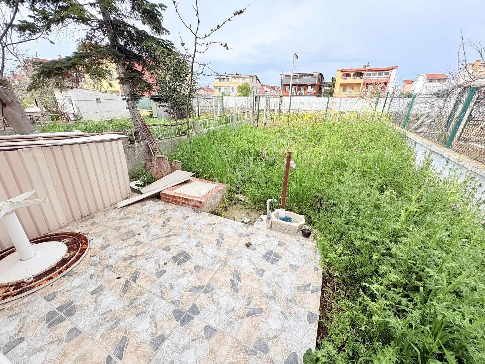 Yeniçiftlik Merkezde İskanlı Geniş Bahçeli 3+1 Satılık Villa - Görsel 4