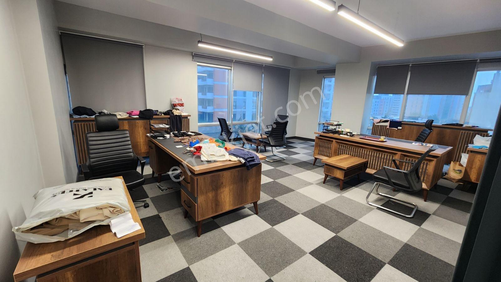 Enes Yeterden Cadde Üzerinde 1200 M2 İş Yeri - Görsel 5