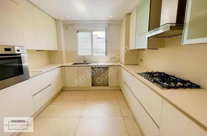 Kadıköy Caddebostan Da Giyinme Odalı Ebeveynli Boş Satılık Daire - Görsel 21