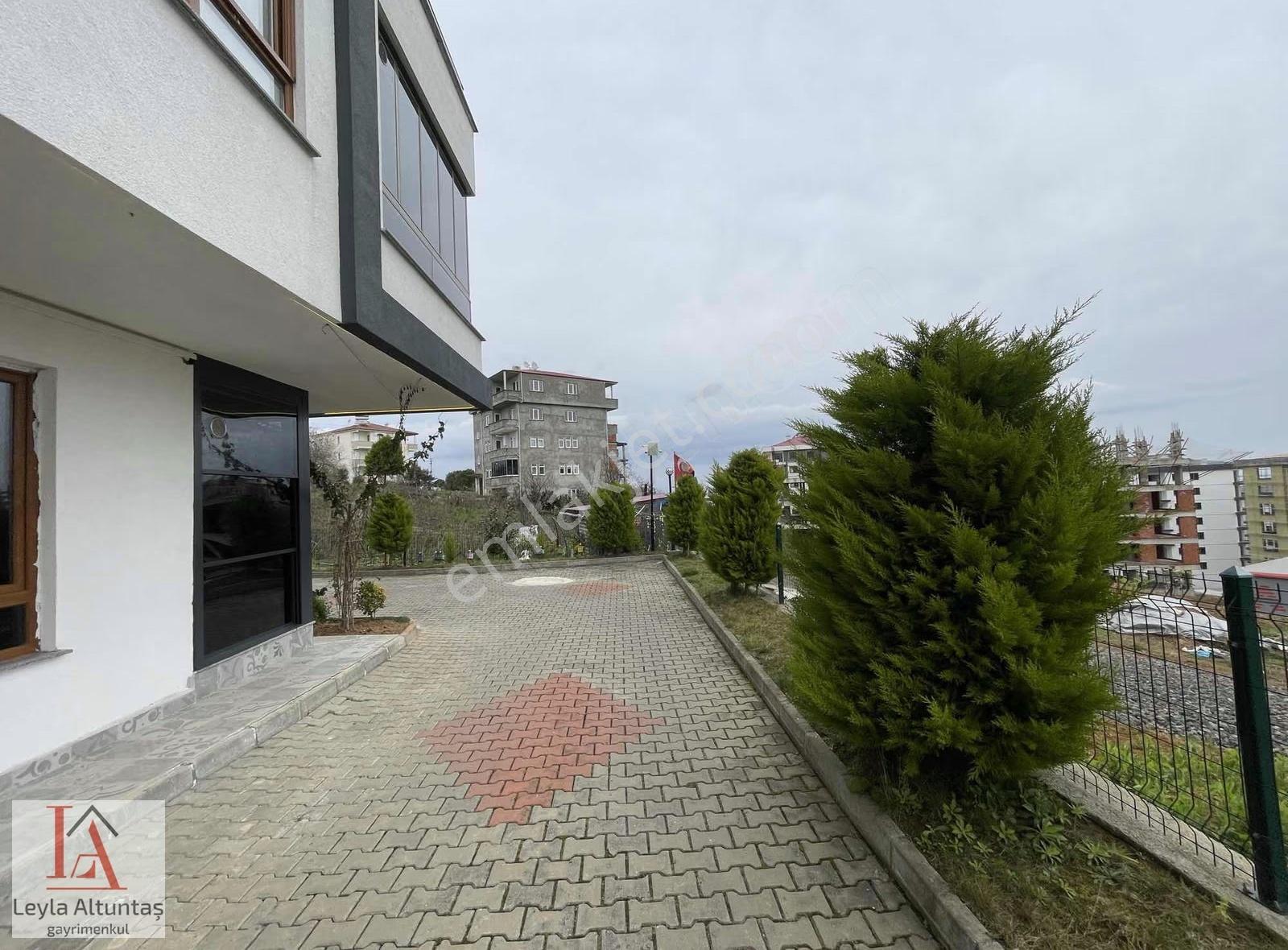 Yalıncakta Havuzlu Sitede Harika Bahçe Katı 2+1 Daire - Görsel 20