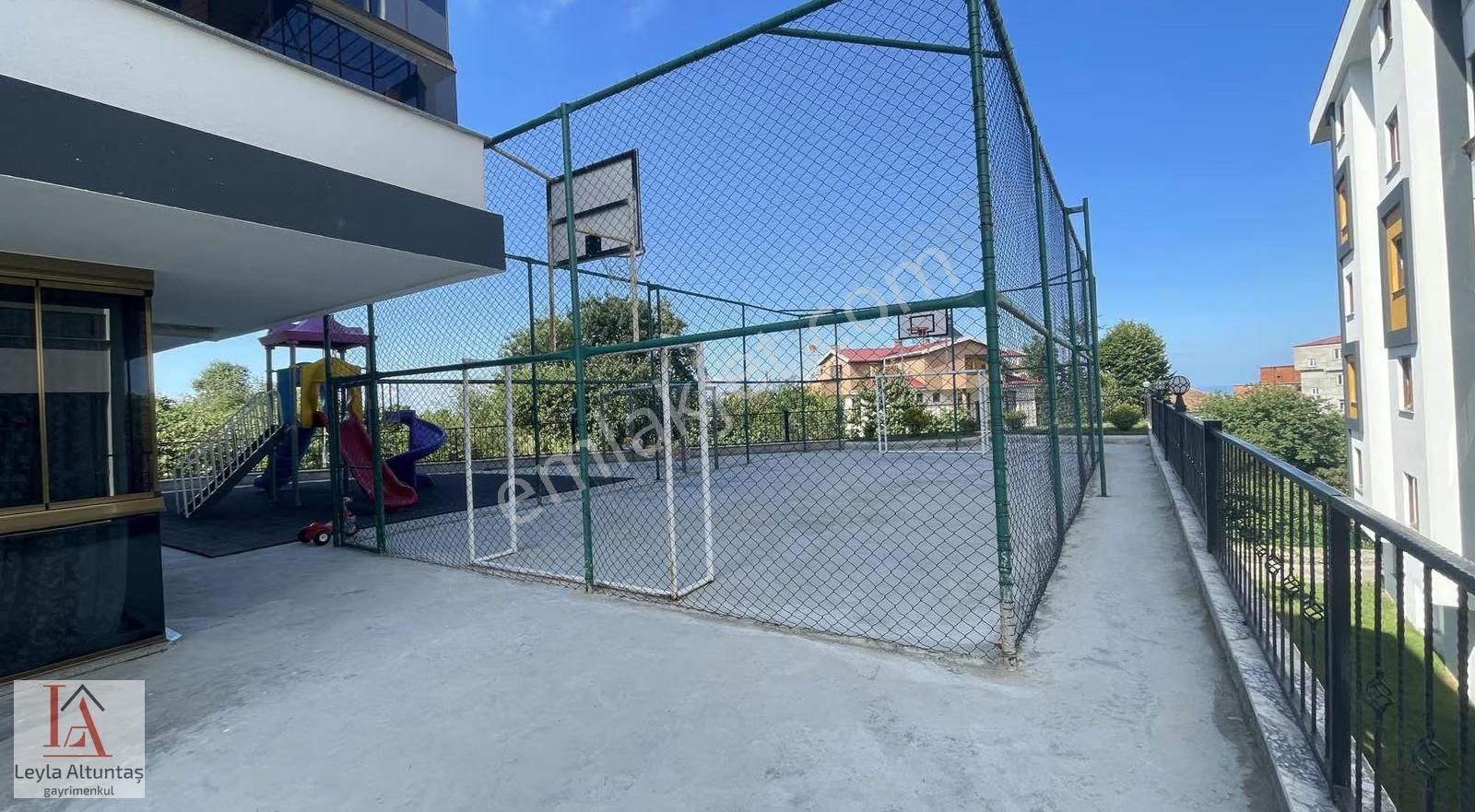 Yalıncakta Havuzlu Sitede Harika Bahçe Katı 2+1 Daire - Görsel 16