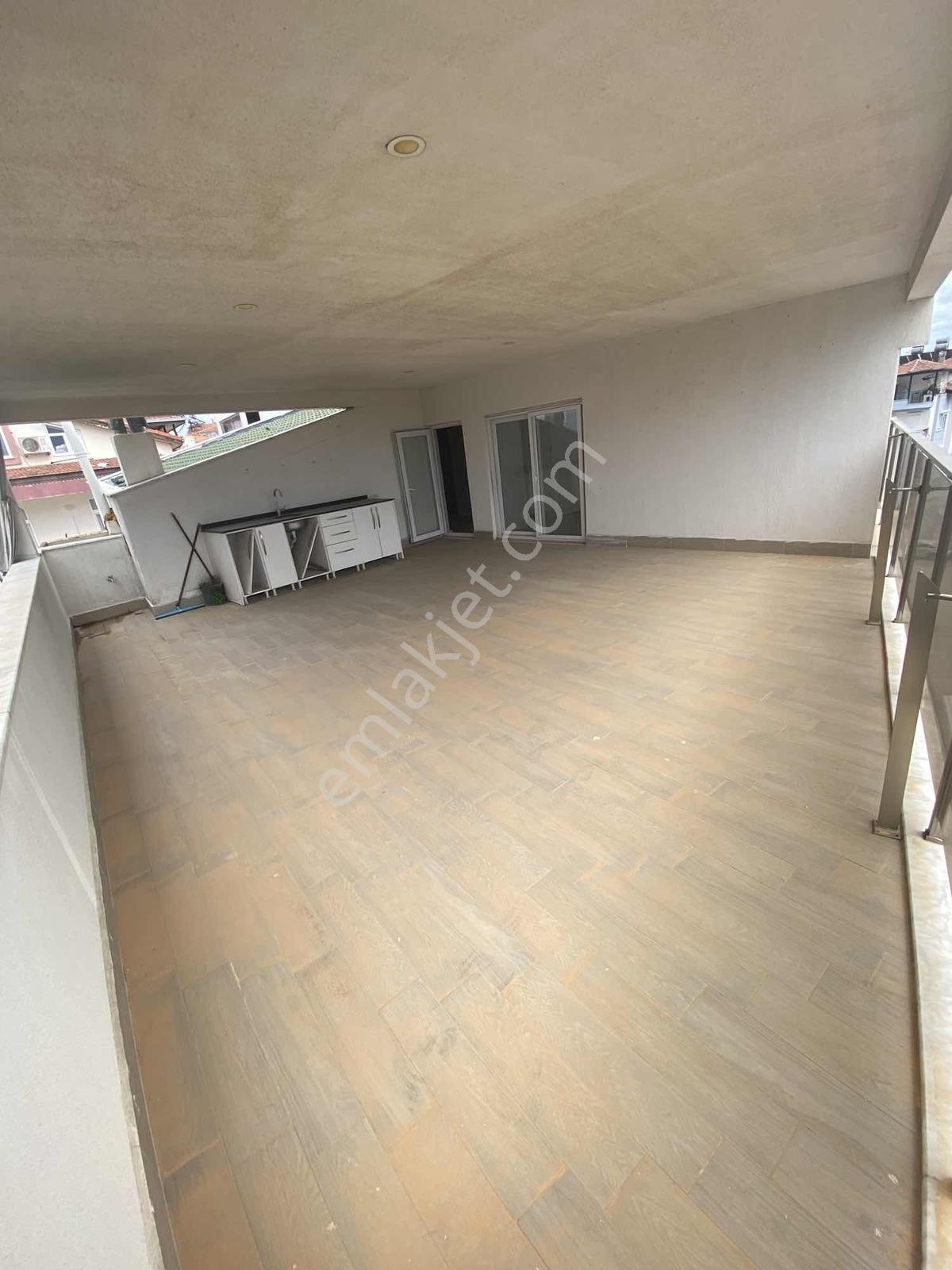 Yukarı Pazarcı Mah Satlık 5+1 Duplexs Daire - Görsel 13