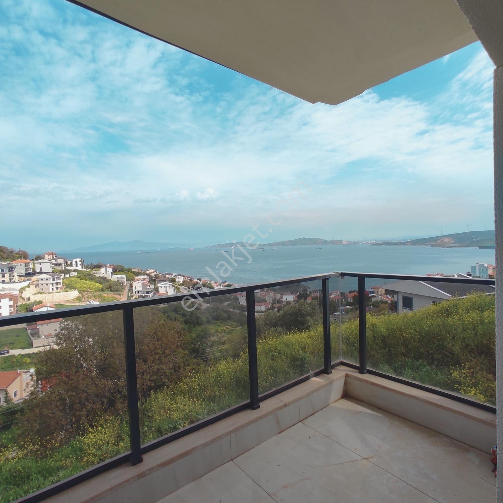 Yeni Foça'da Deniz Manzaralı Satılık Sıfır Villa - Görsel 8