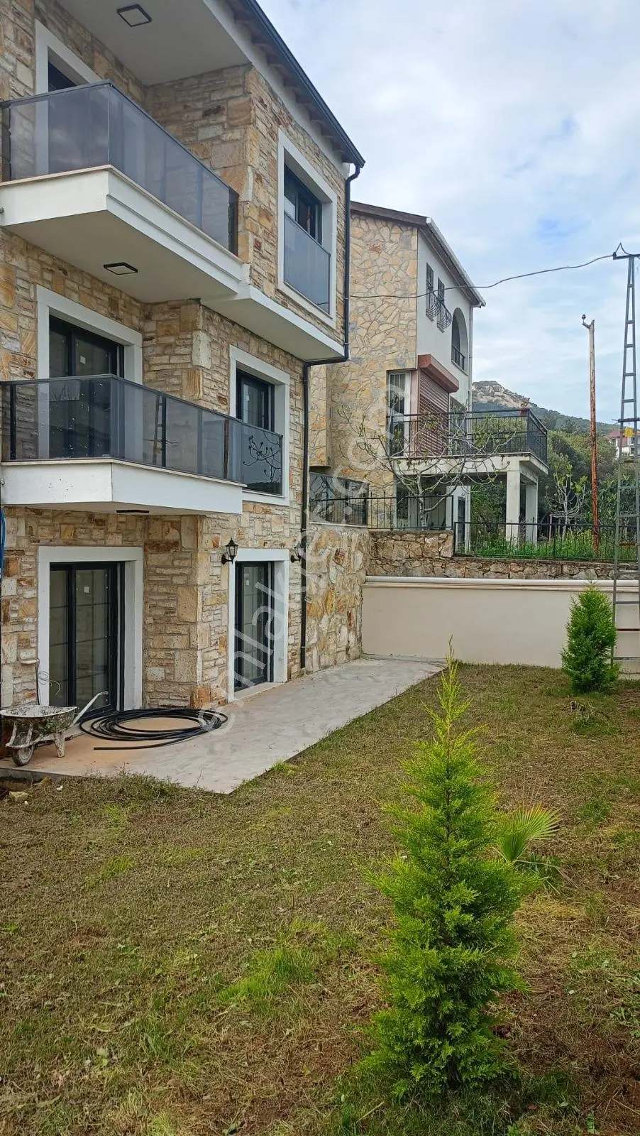 Yeni Foça'da Deniz Manzaralı Satılık Sıfır Villa - Görsel 4