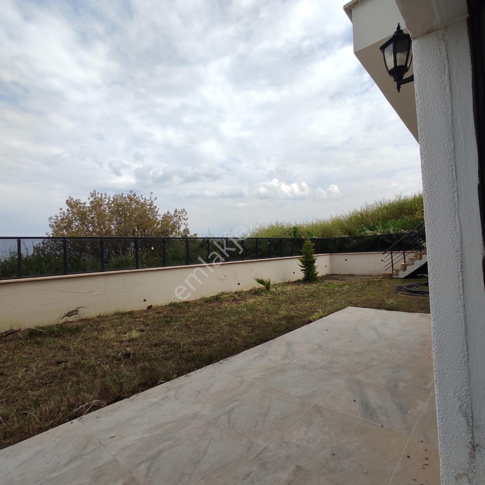 Yeni Foça'da Deniz Manzaralı Satılık Sıfır Villa - Görsel 23