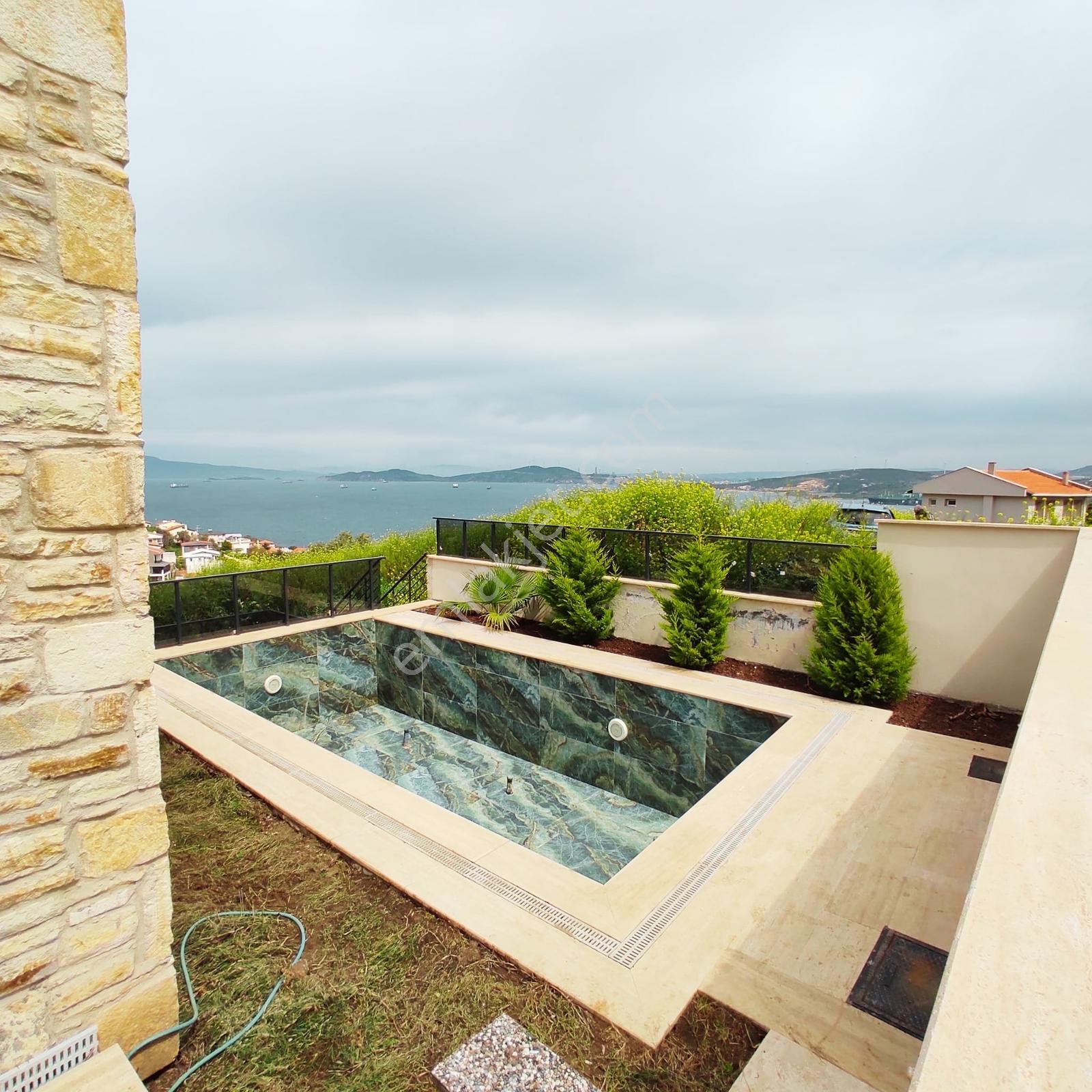 Yeni Foça'da Deniz Manzaralı Satılık Sıfır Villa - Görsel 20