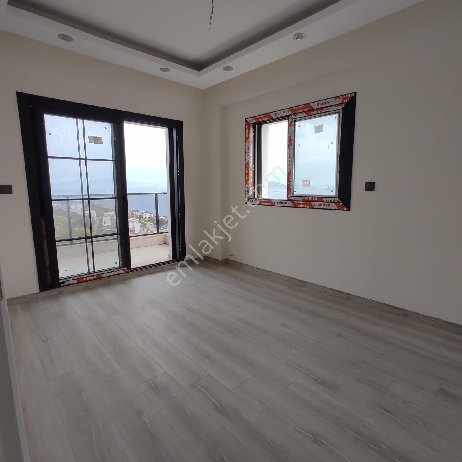 Yeni Foça'da Deniz Manzaralı Satılık Sıfır Villa - Görsel 33
