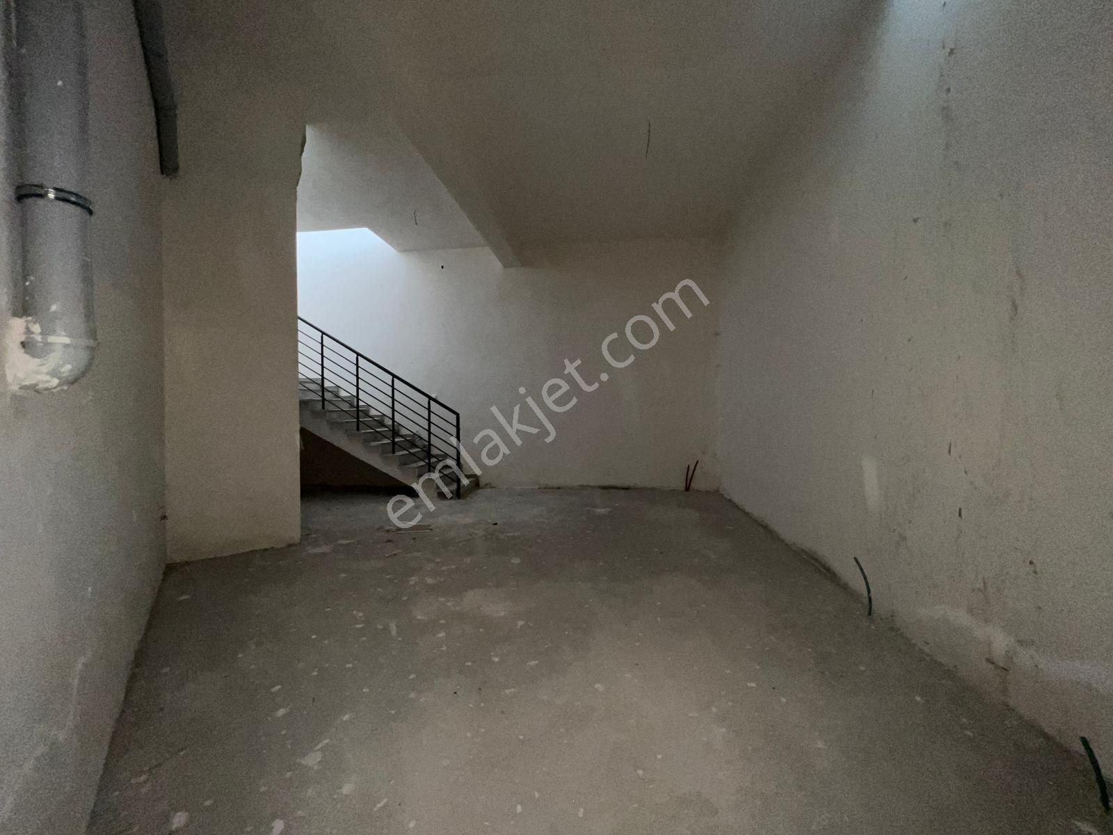 Engin Emlak'tan Karacaören Sanayi Sitesi'nde 120m2 Sıfır Dükkan - Görsel 24