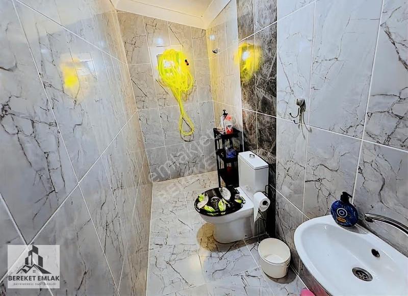 Bereket Emlaktan Kapalı Pazara Çok Yakın Geniş Bahçeli Villa - Görsel 13