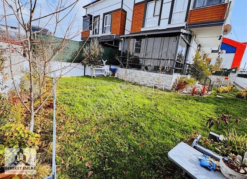 Bereket Emlaktan Kapalı Pazara Çok Yakın Geniş Bahçeli Villa - Görsel 8