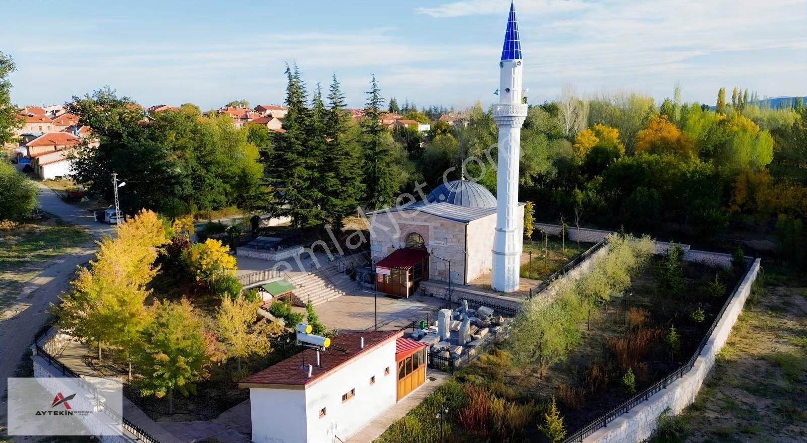 Doğanhisar Koçaş Mahallesinde Yerleşimin Yanında Müstakil Bahçe