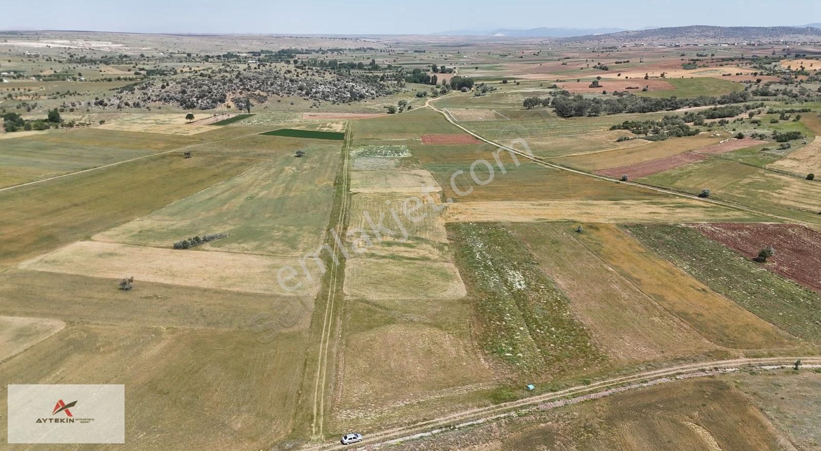 Akören Tülce Mahallesinde 1.832 M² Müstakil Tapulu Tarla - Görsel 2