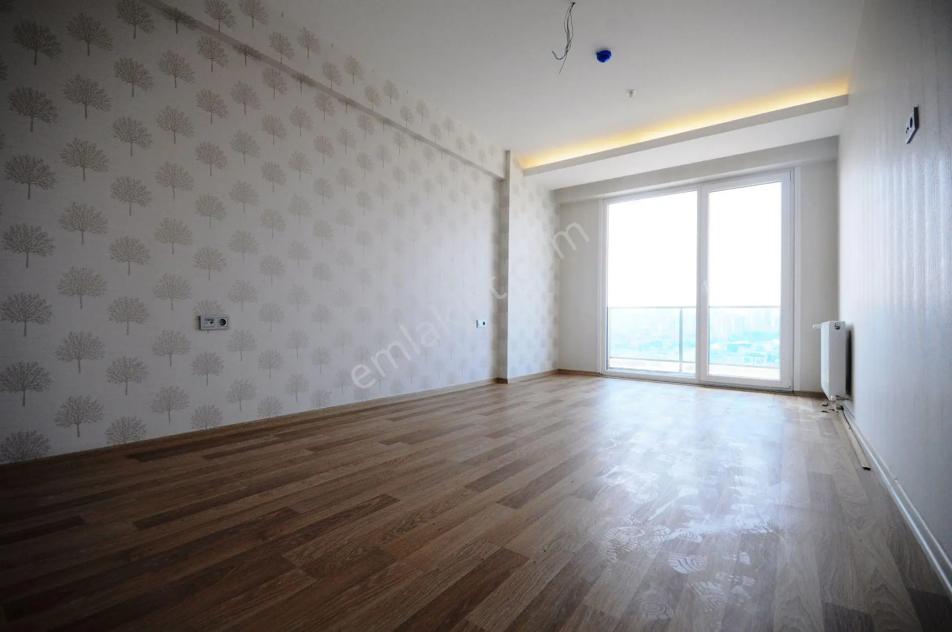 İstanbul House'dan Corner Life Sitesinde Havuz Cepheli Geniş 1+1 - Görsel 2