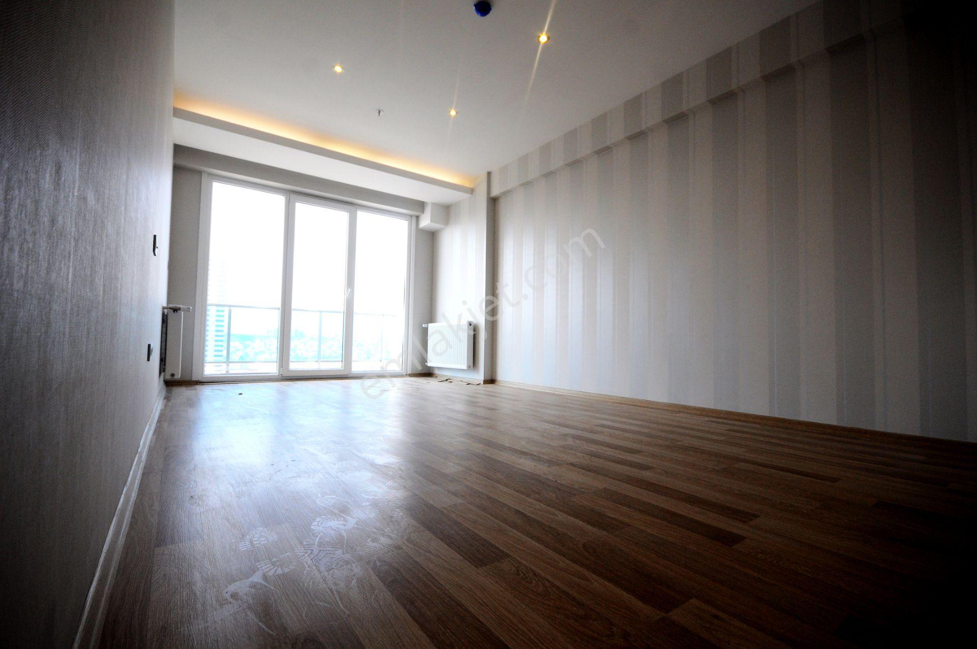 İstanbul House'dan Corner Life Sitesinde Havuz Cepheli Geniş 1+1 - Görsel 16
