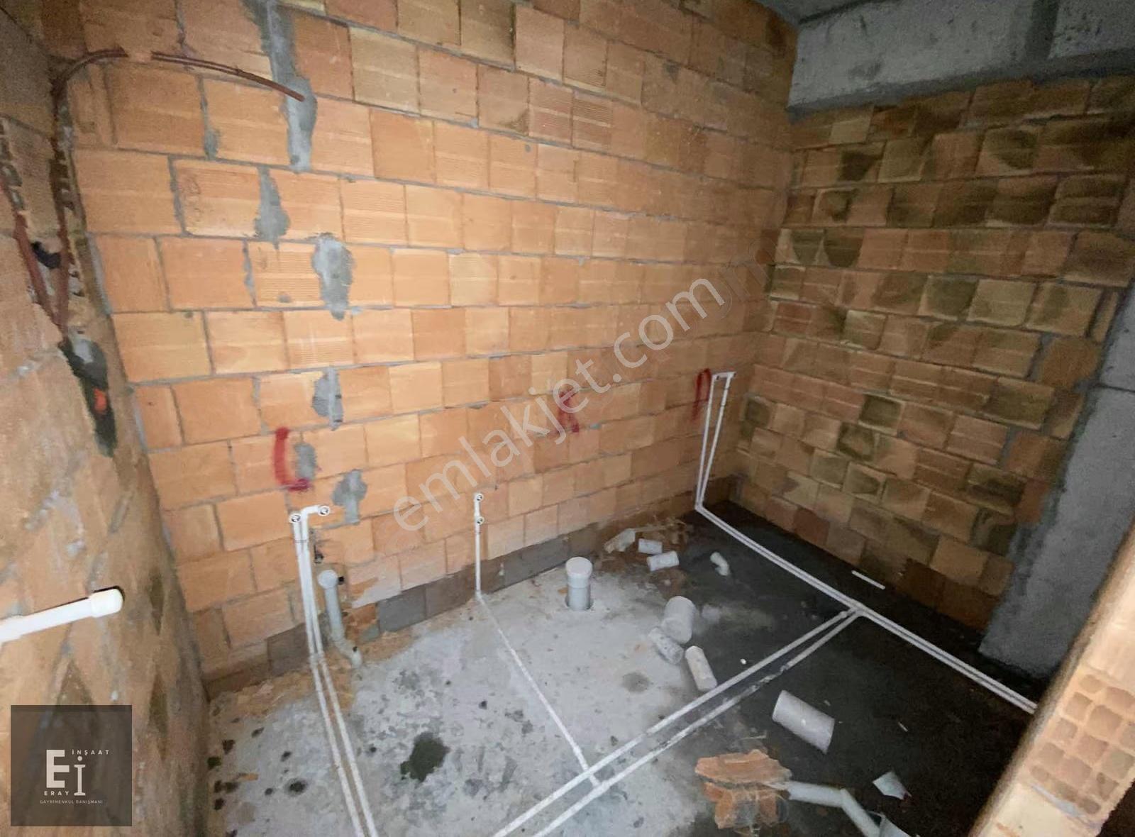 Eray Emlak'tan Satılık Arakat 2+1 90m2 Kullanışlı Daire - Görsel 11