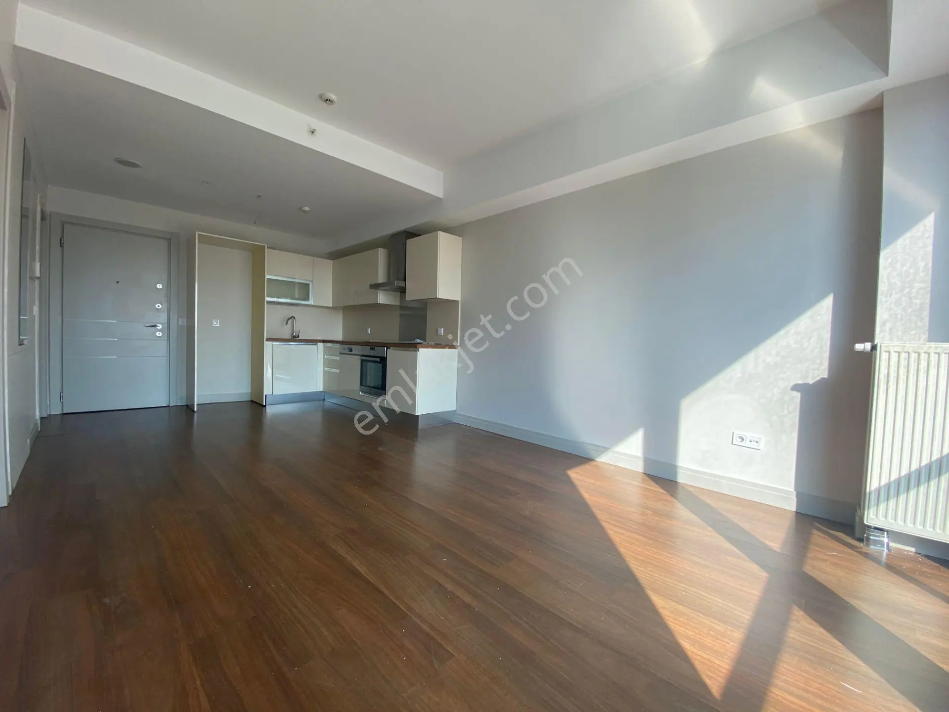 İstanbul House'dan Sur Yapı Corridor'da Peyzaj Manzaralı 1+1 - Görsel 3
