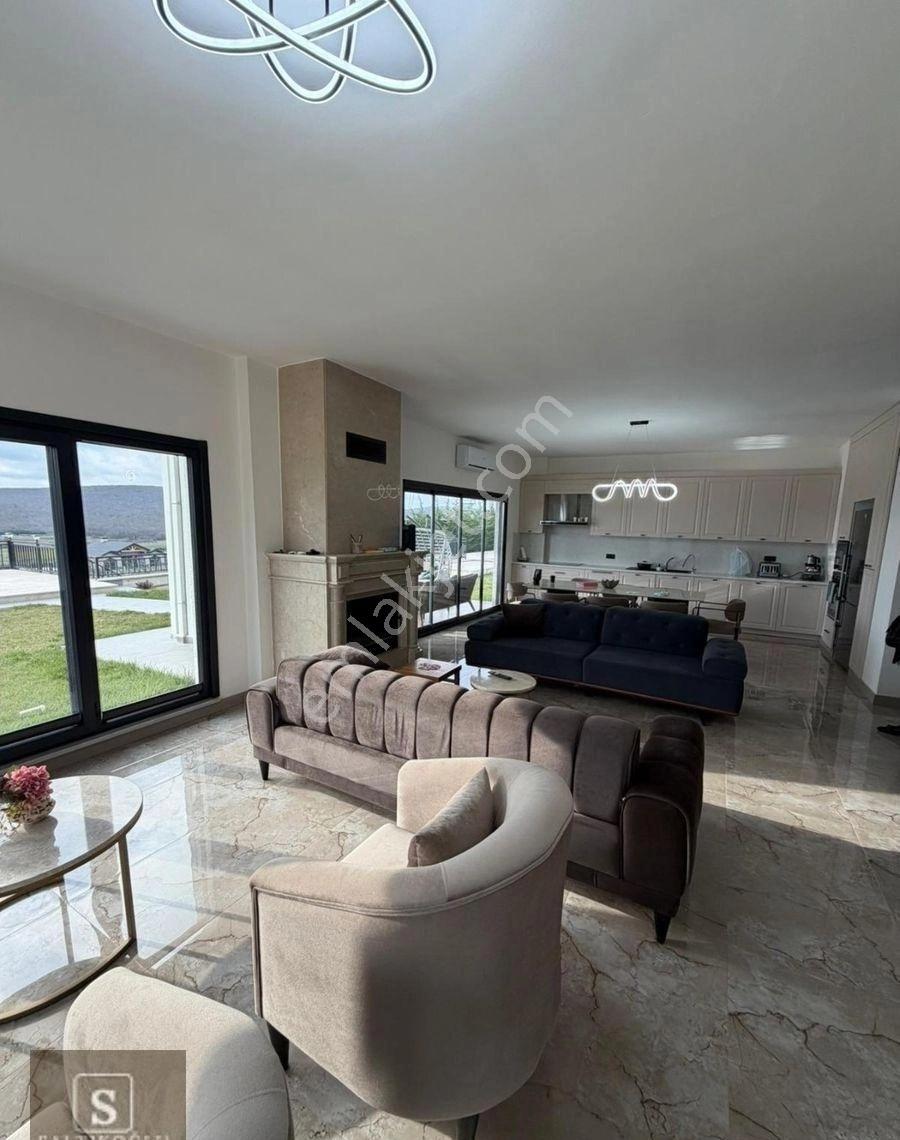 Saltıkoğlu'ndan Oklalıda 2900 M² İçinde Havuzlu Lüks Villa - Görsel 17