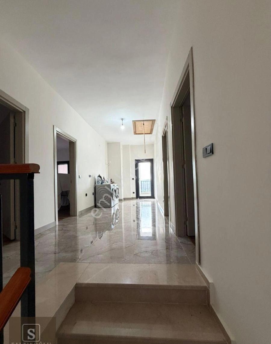 Saltıkoğlu'ndan Oklalıda 2900 M² İçinde Havuzlu Lüks Villa - Görsel 24