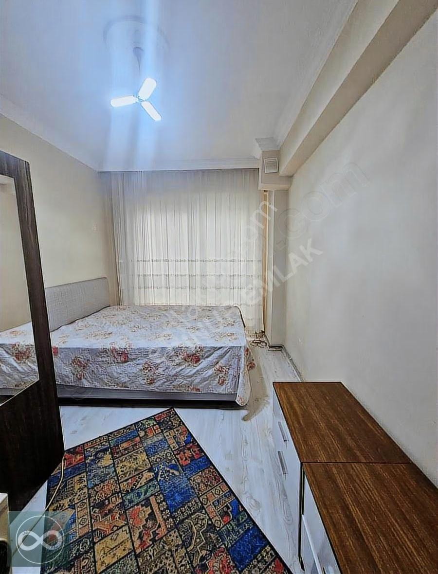 Kuşadası Davutlar Merkezde Eşyalı 1+1 Satılık Daire - Görsel 6