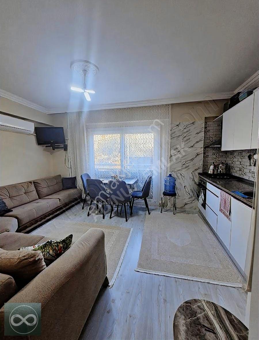 Kuşadası Davutlar Merkezde Eşyalı 1+1 Satılık Daire - Görsel 24