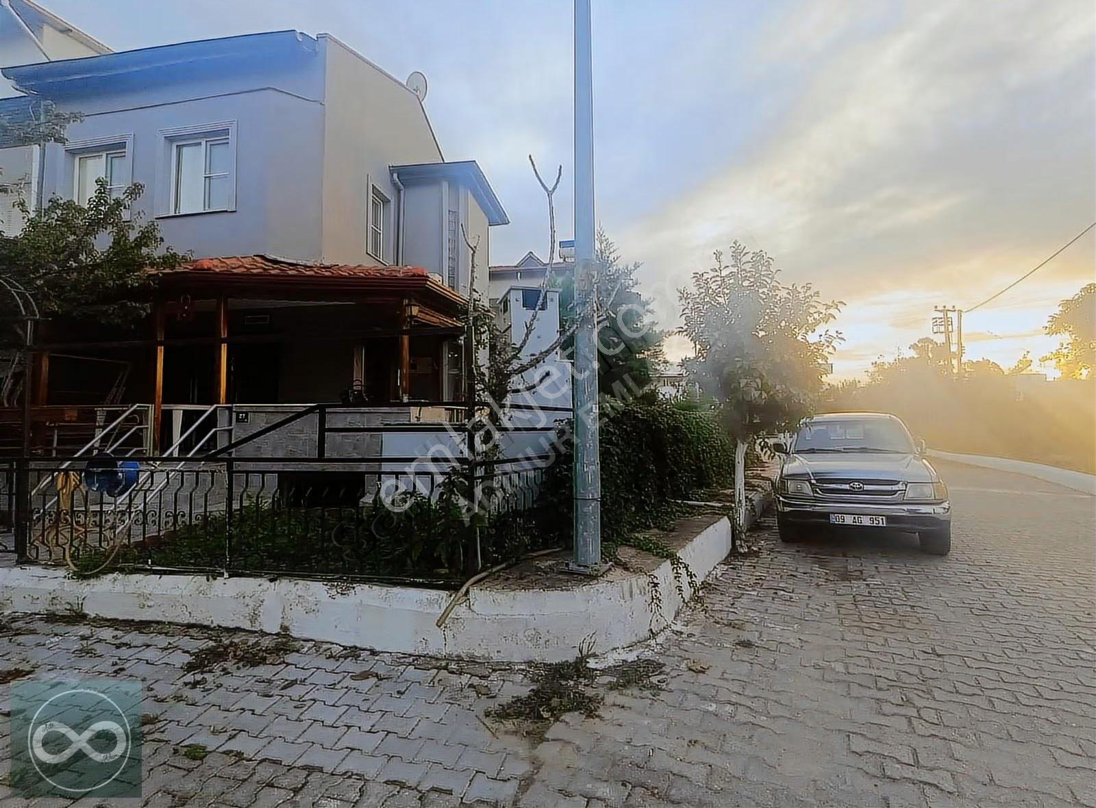 Kuşadası Davutlar Sahilde Özel Havuzlu Yazlık 8 Milyon - Görsel 32