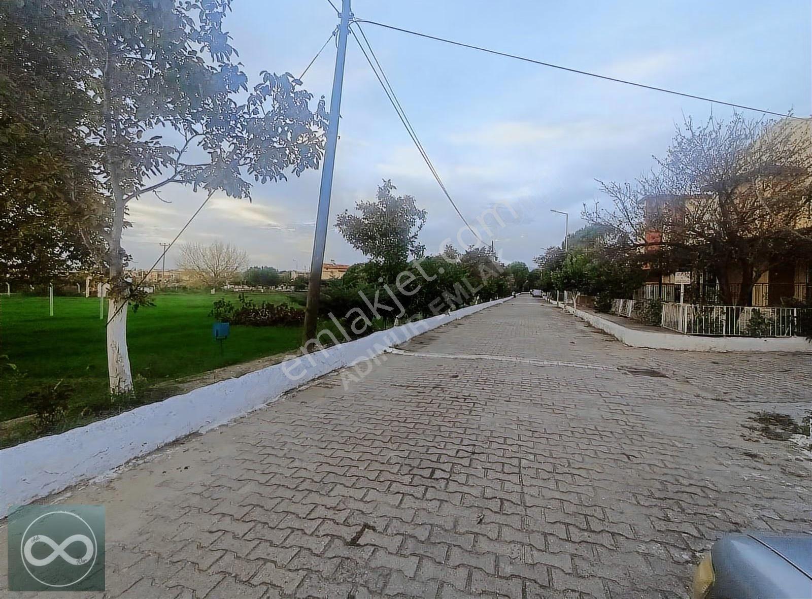 Kuşadası Davutlar Sahilde Özel Havuzlu Yazlık 8 Milyon - Görsel 5