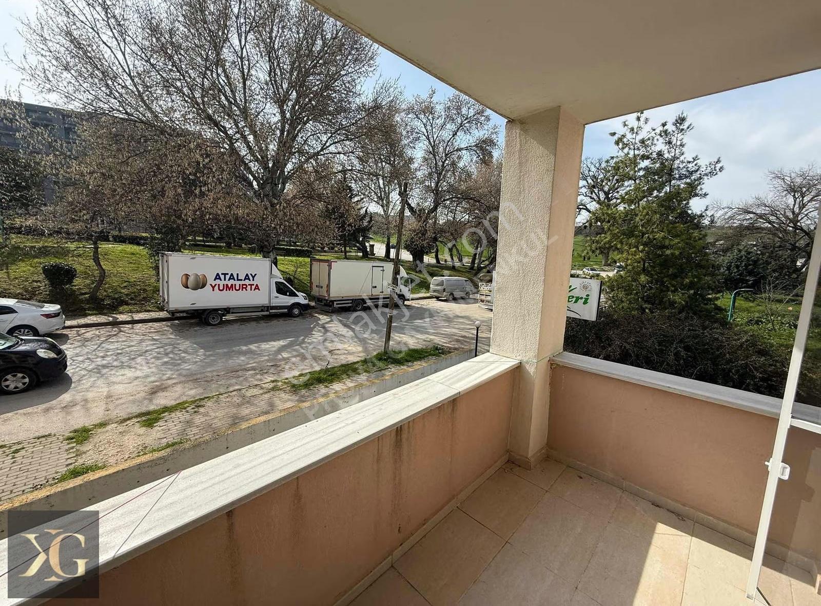 Pruva'dan Görüklede 1+1 Eşyalı Tasarımlı Kiracısız Satılık Daire - Görsel 4