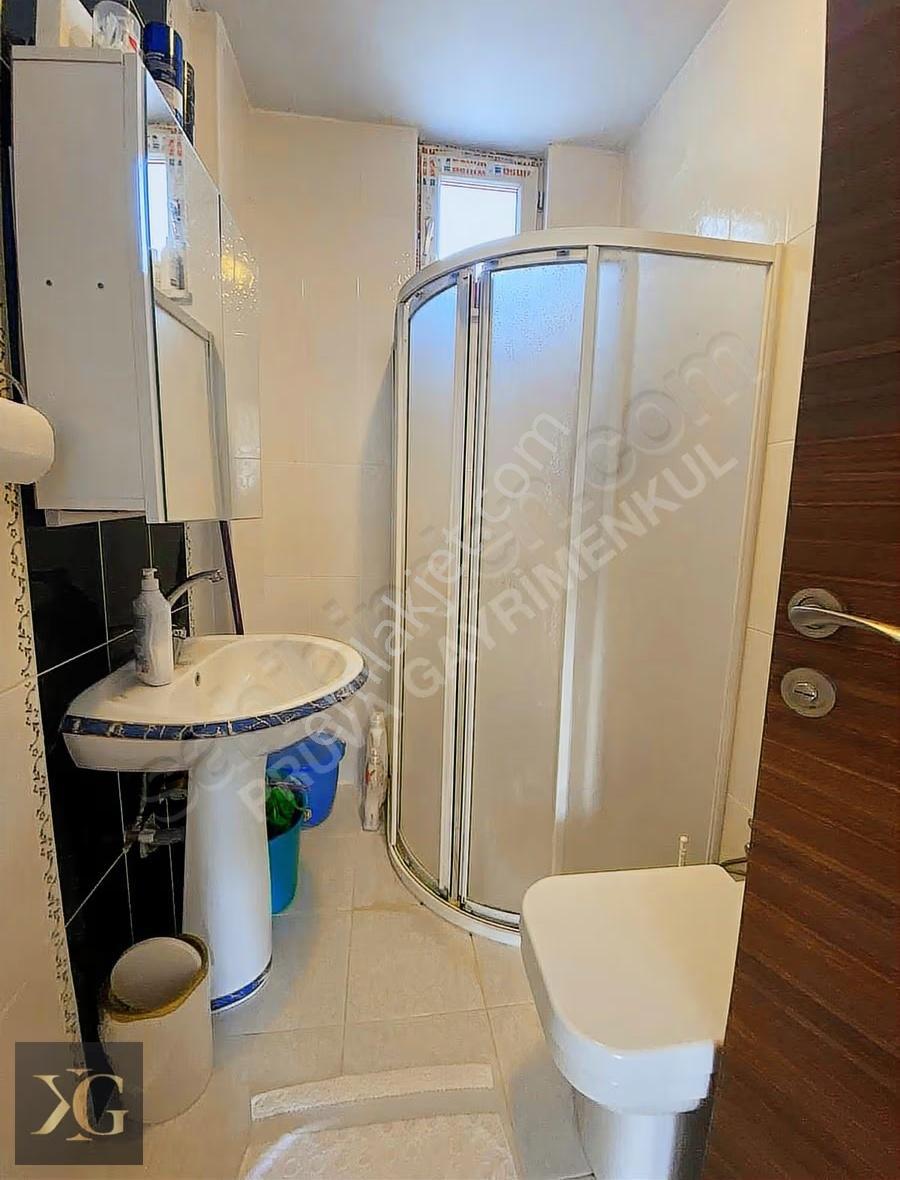 Pruvadan Görüklede 1+1 Arakatta Geniş M2 Eşyalı Satılık Daire - Görsel 18