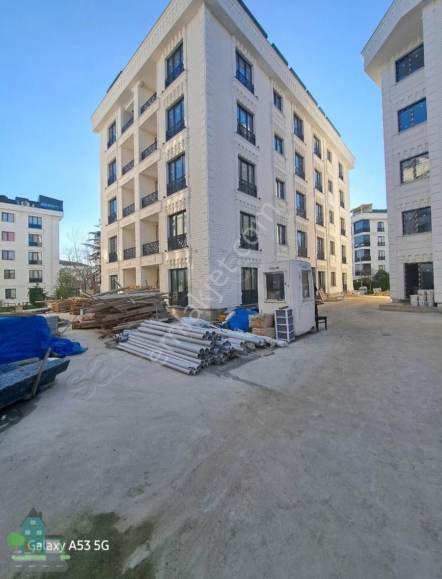 Satılık 120 Dairelik Sitede 2+1 Daireler