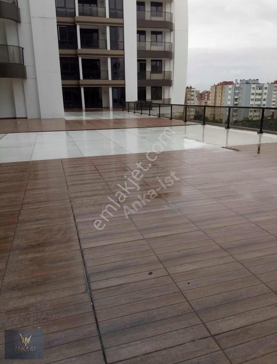 Pendik Yenişehir Arwen Merlin House Ofiste Kiralık 1+1 Ofis Katı