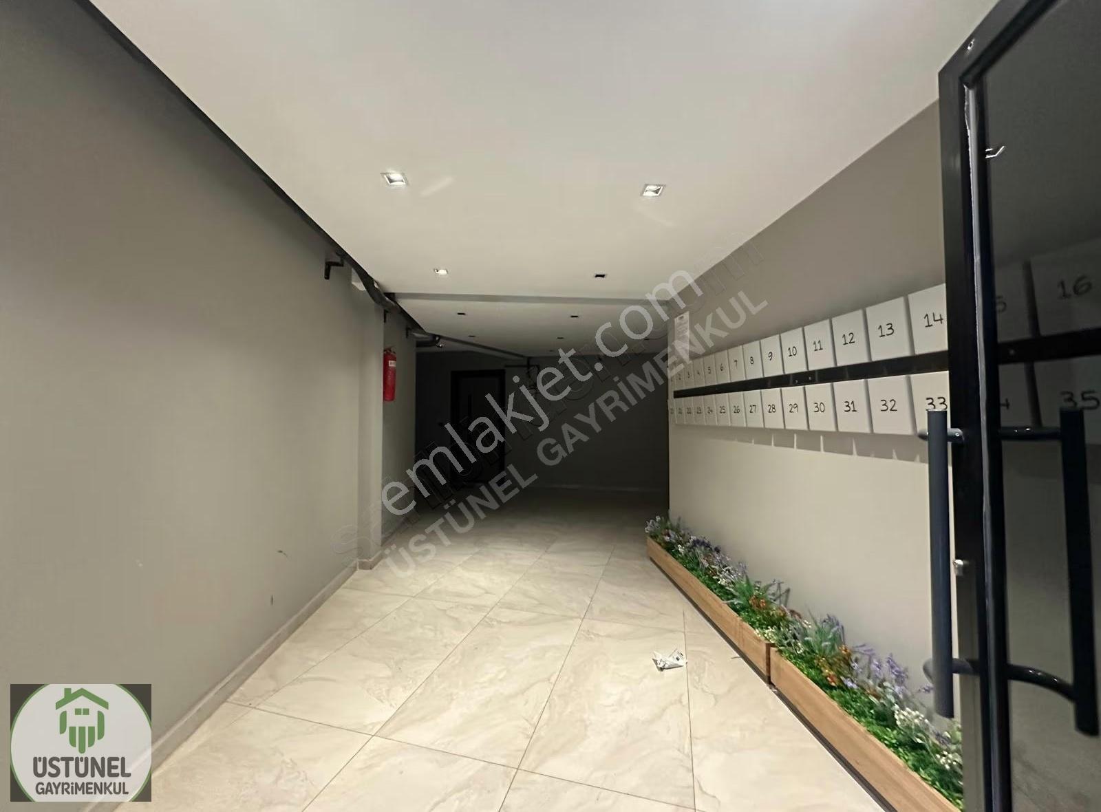 Üstüne'den Anafartar Cepheli Lüks Geniş Hazır Kiracılı Daire - Görsel 6