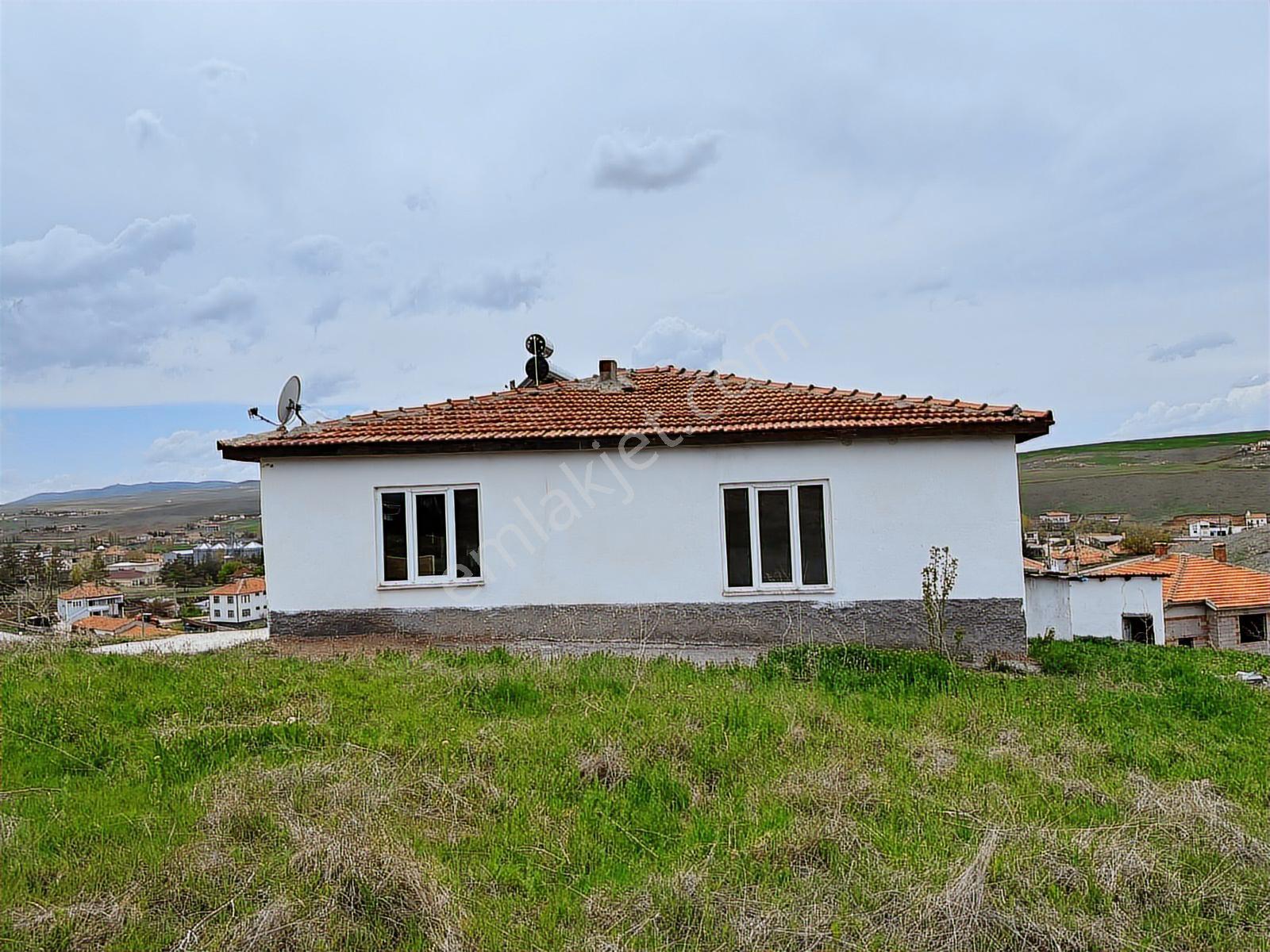 Hürriyet Mahallesi'nde 2+1 564 M2 Arsa İçinde Müstakil Ev - Görsel 13