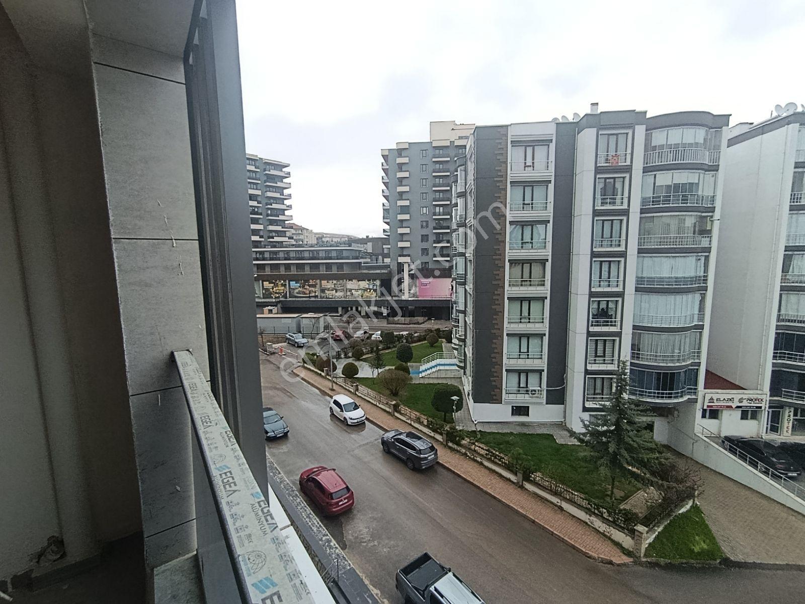 Hazardağlı Kavşağı Karabulut Plazada Köşe Ofis - Görsel 29