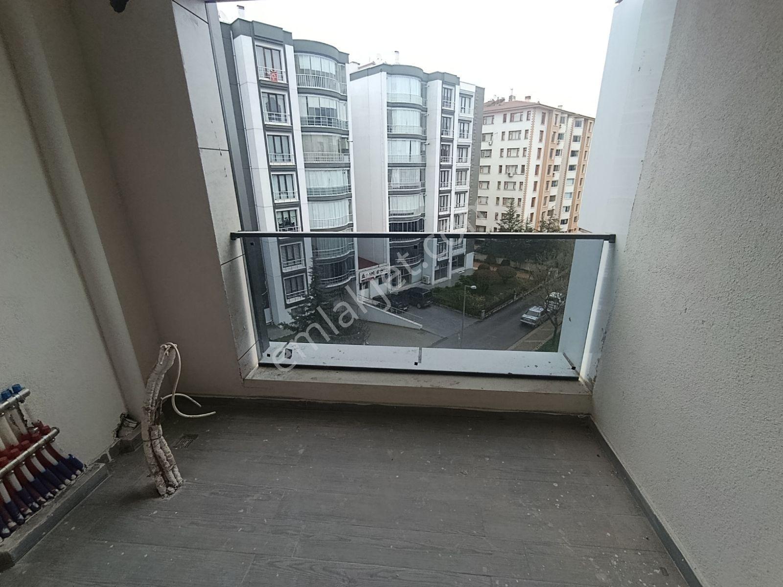 Hazardağlı Kavşağı Karabulut Plazada Köşe Ofis - Görsel 13