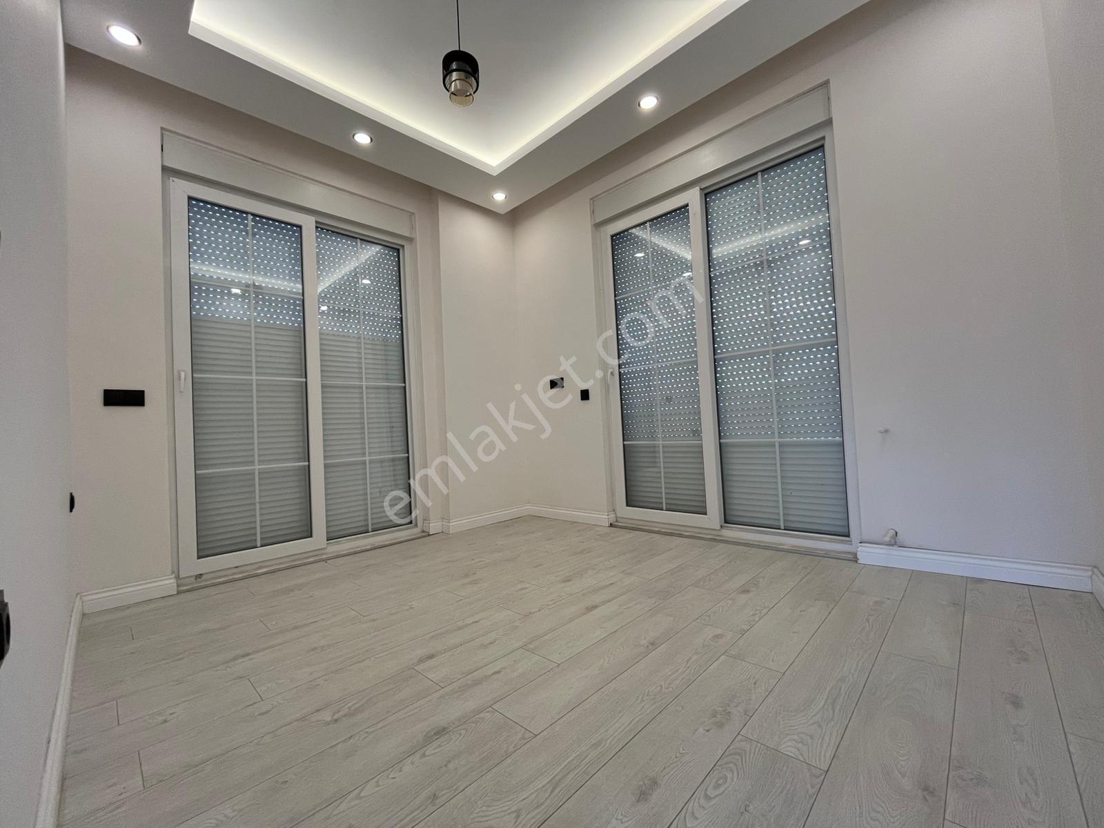 Döşemealtı'nda Satılık 5+2 Lüks Villa | Teraslı | Bahçeli - Görsel 26
