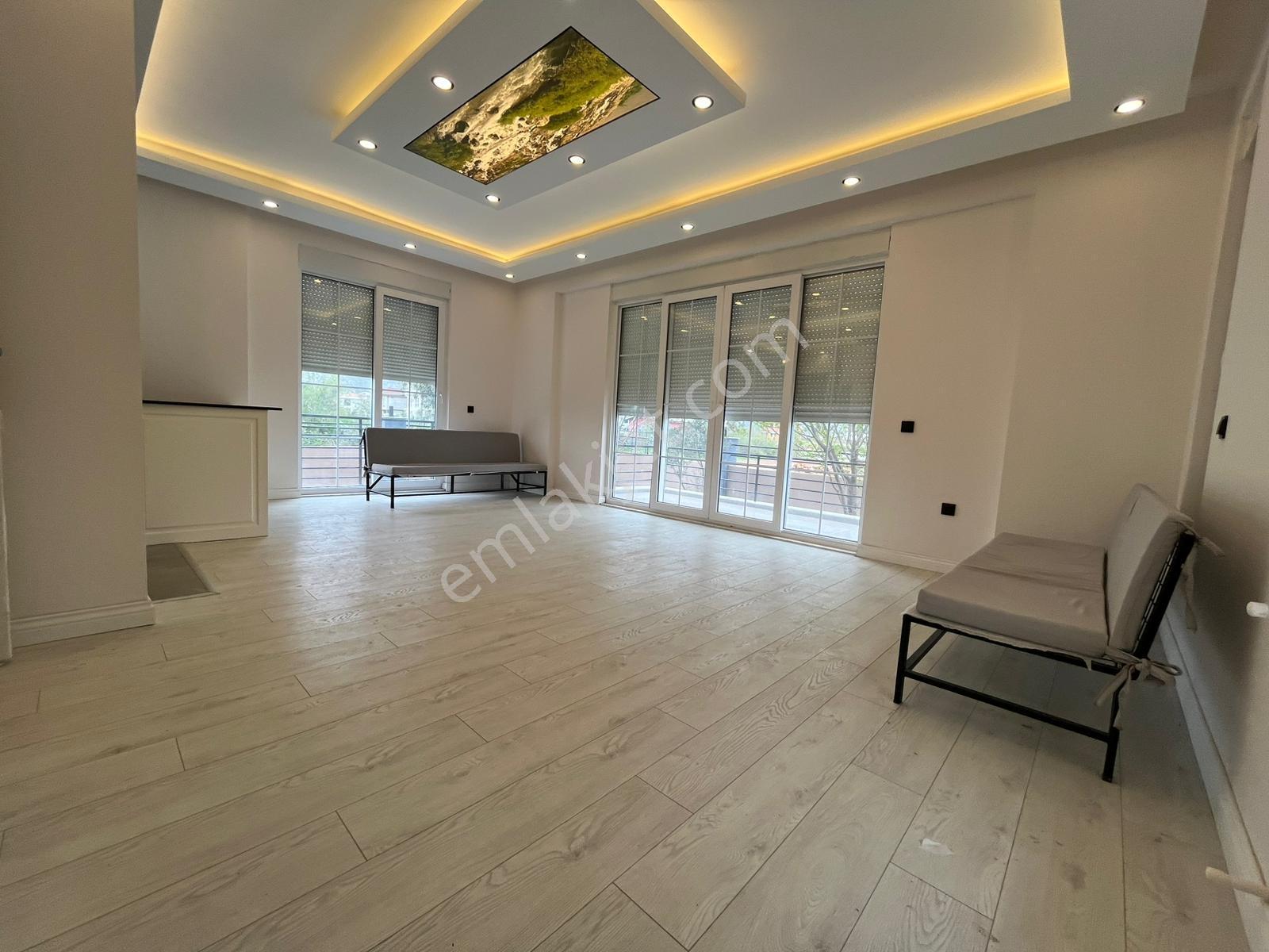 Döşemealtı'nda Satılık 5+2 Lüks Villa | Teraslı | Bahçeli - Görsel 21
