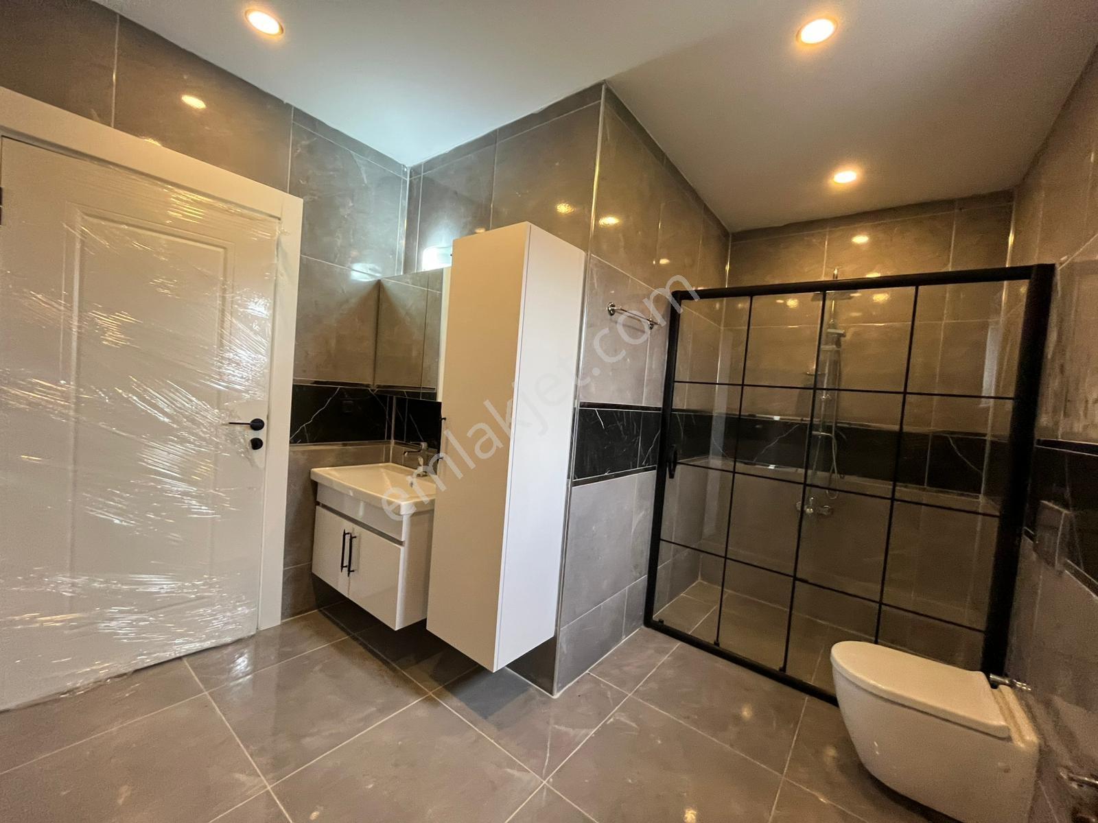 Döşemealtı'nda Satılık 5+2 Lüks Villa | Teraslı | Bahçeli - Görsel 4