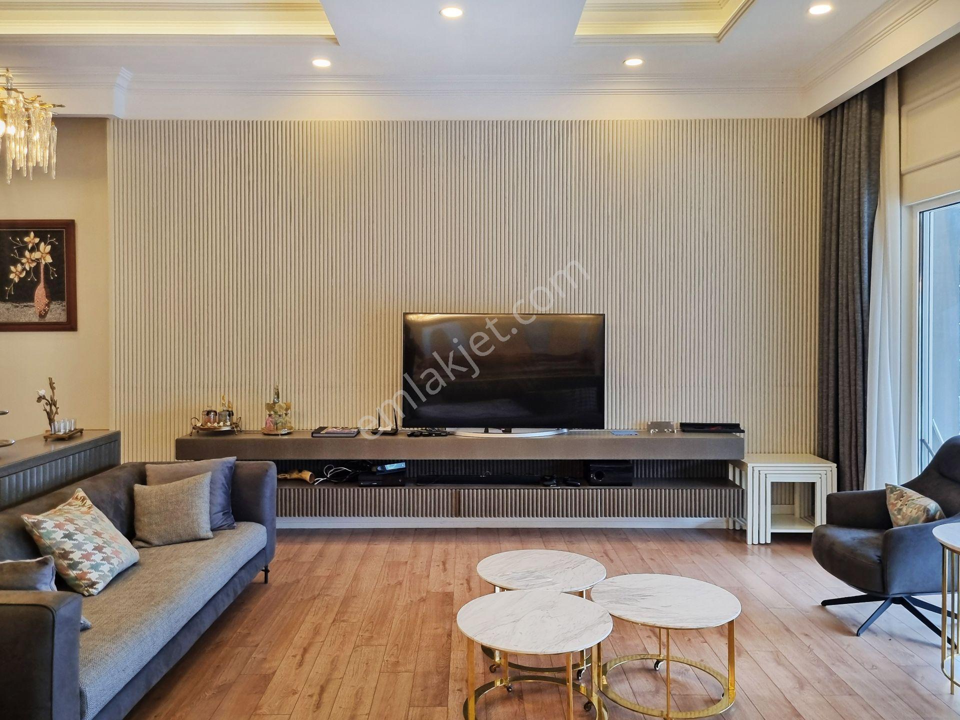 Gökhan Üçgün'den Panorama Villaları'nda Büyük Dubleks Villa - Görsel 9