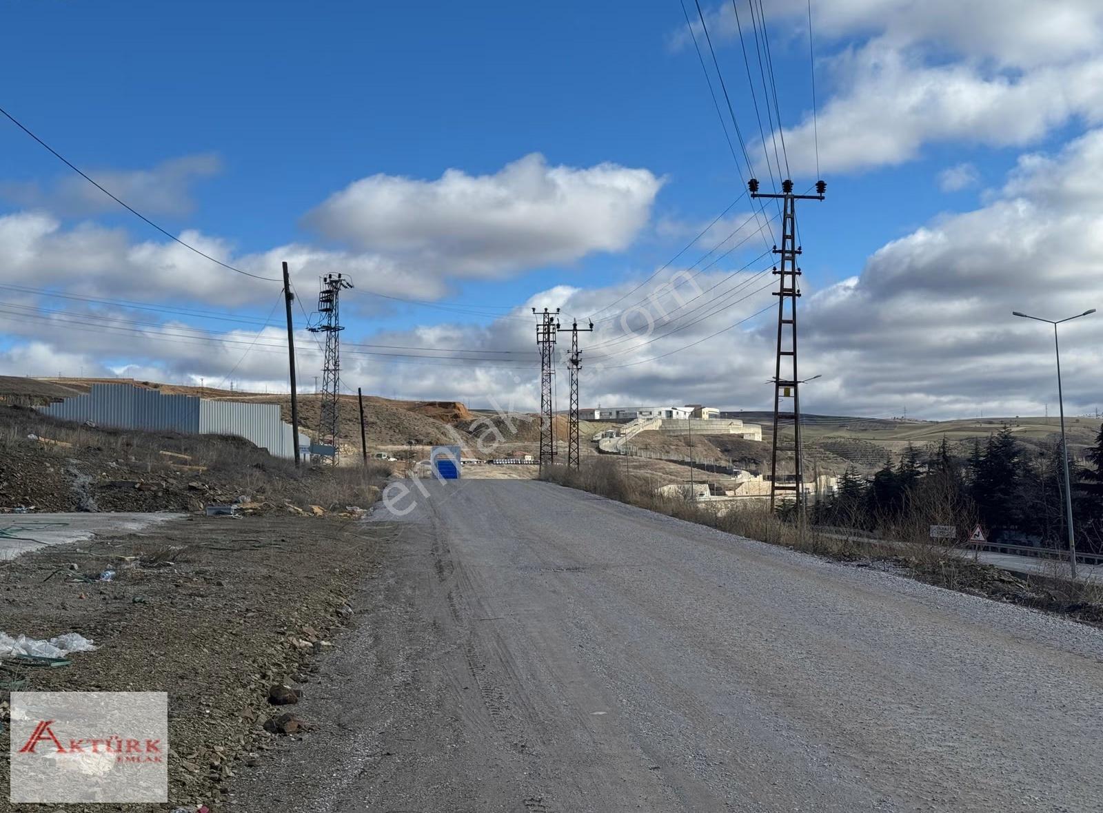 //aktürk Emlak\\iskanlı Çankırı Yoluna Cephe Hazır Sanayi Dükkan - Görsel 25