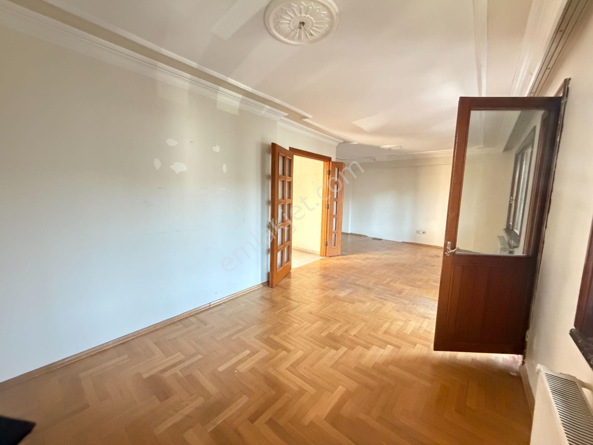 Koşuyolu Sabancı Sitesi Karşısı Geniş 2+1 Satılık Daire / Boştur - Görsel 12