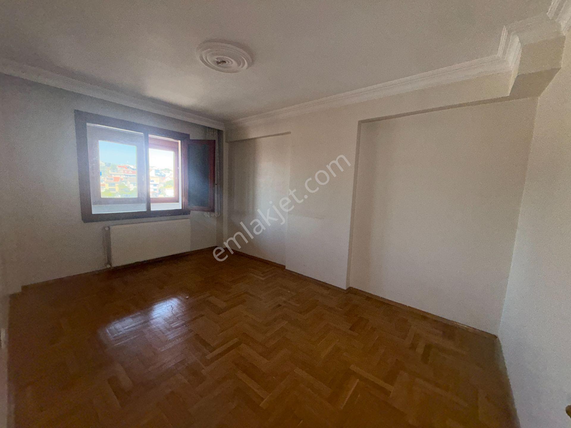 Koşuyolu Sabancı Sitesi Karşısı Geniş 2+1 Satılık Daire / Boştur - Görsel 23
