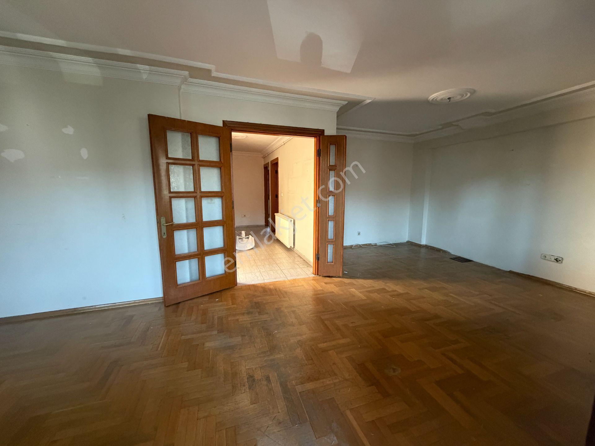 Koşuyolu Sabancı Sitesi Karşısı Geniş 2+1 Satılık Daire / Boştur - Görsel 18