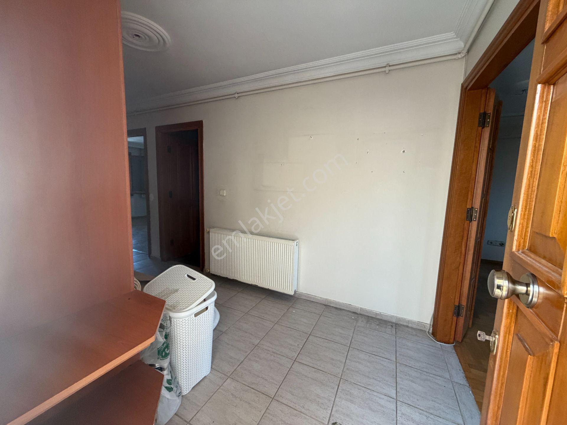 Koşuyolu Sabancı Sitesi Karşısı Geniş 2+1 Satılık Daire / Boştur - Görsel 8