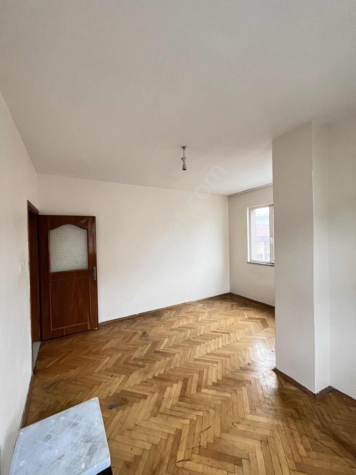 3 Balkonlu 150m2 Bagcılar Meydanda 3+1 Satılık Daire - Görsel 17