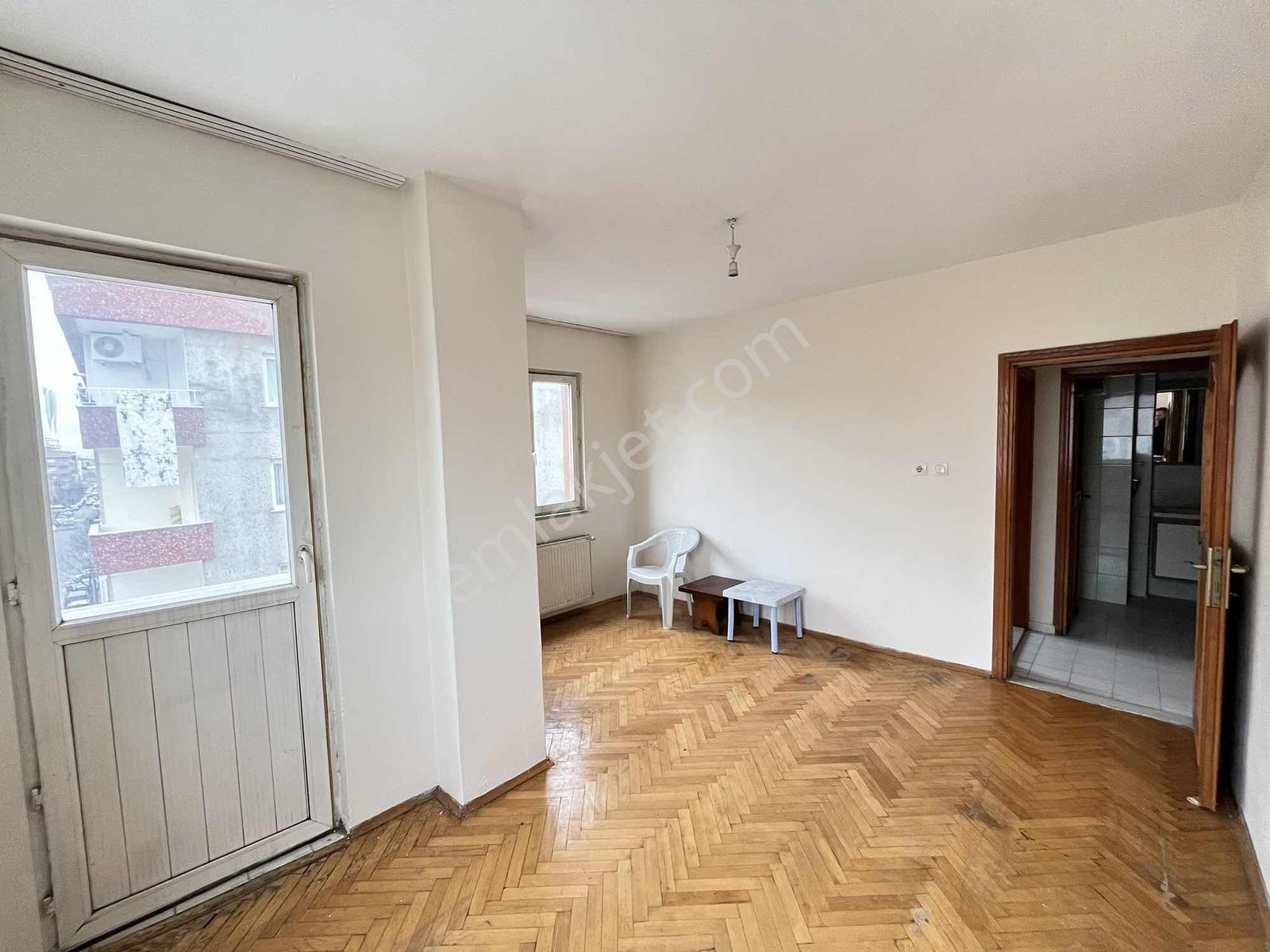 3 Balkonlu 150m2 Bagcılar Meydanda 3+1 Satılık Daire - Görsel 11