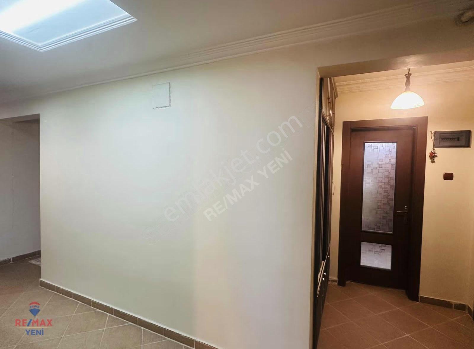 Re/max Yeni Gayrimenkul´den Merkezi Lokasyonda Satlık Daire - Görsel 35