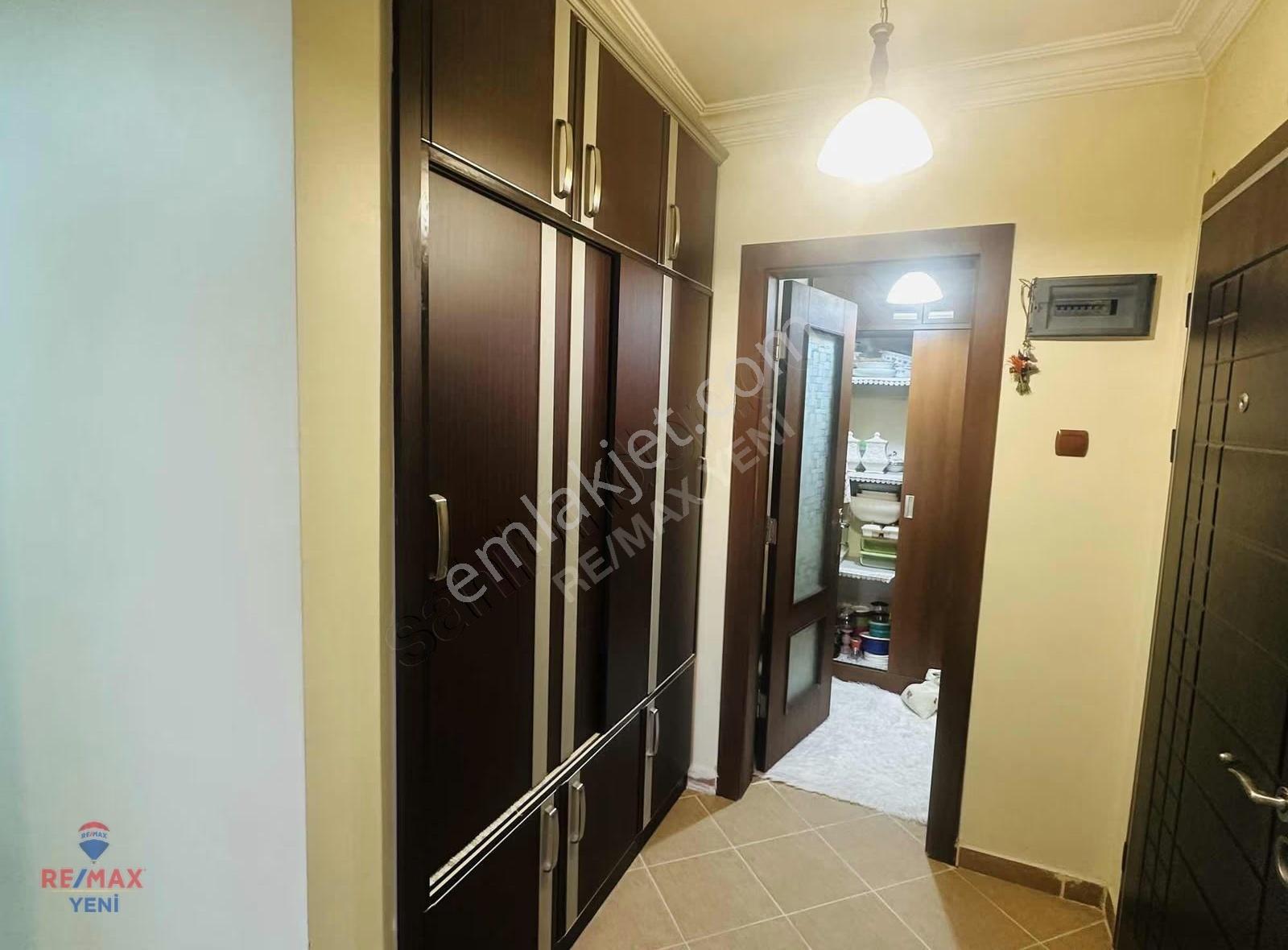 Re/max Yeni Gayrimenkul´den Merkezi Lokasyonda Satlık Daire - Görsel 9