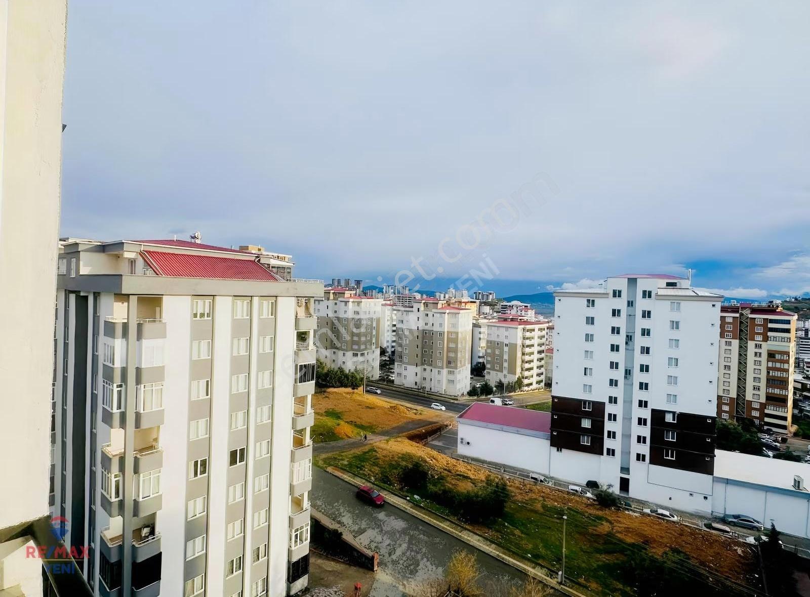 Re/max Yeni Gayrimenkul´den Merkezi Lokasyonda Satlık Daire - Görsel 2