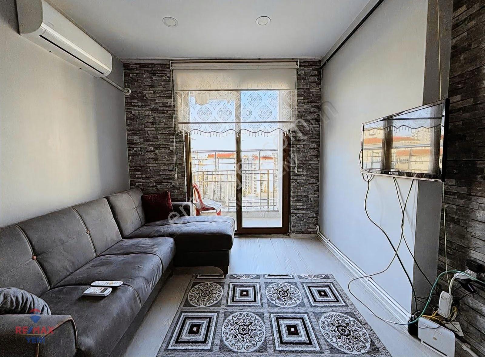 Remax Yeni'den Harika Konumlu Satılık Eşyalı Balkonlu 1+1 Daire - Görsel 12